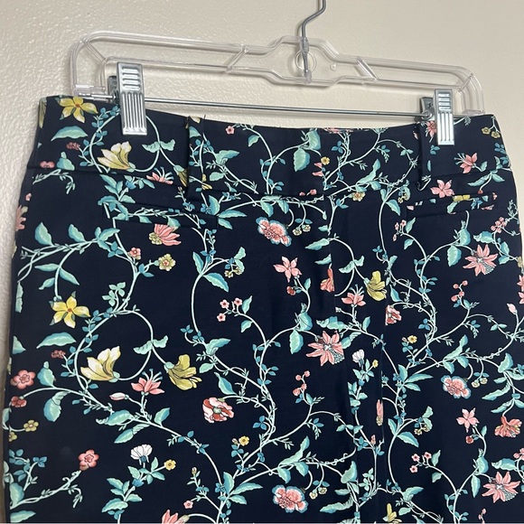 LOFT Navy Floral Pattern Pants 2 Riviera Print Floral Vines Julie Trousers Ankle - Picture 4 of 10
